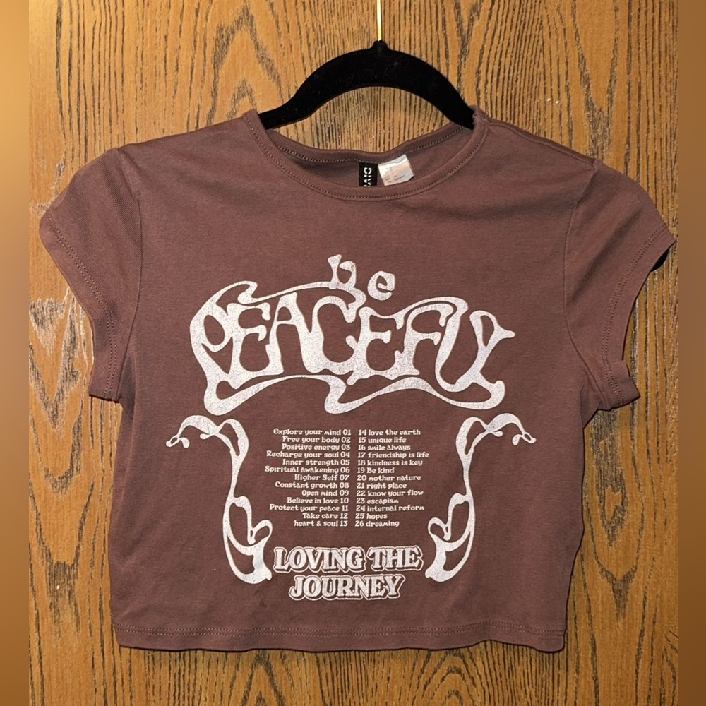brown top!
